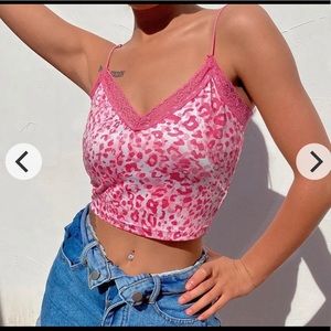 Cropped pink tank top